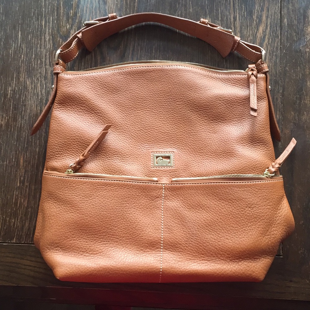 ❤️NWOT Beautiful DOONEY AND BOURKE PURSE❤️